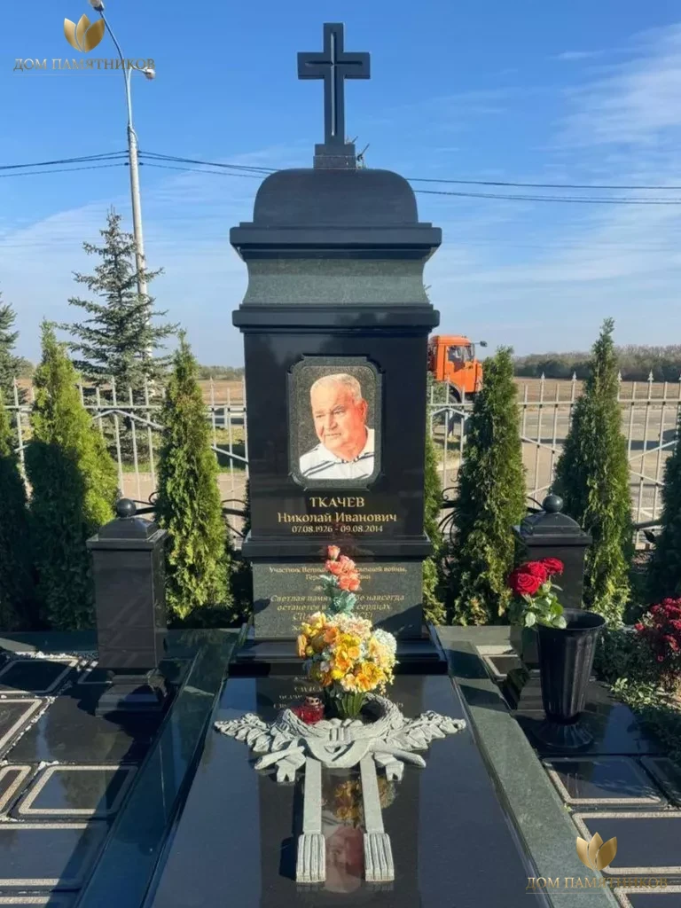 Элитный памятник Молебен 115